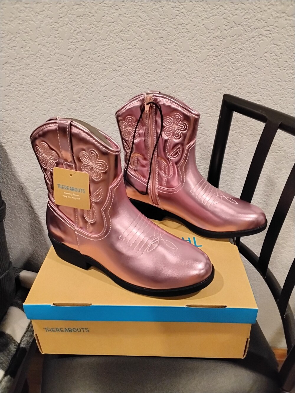 NWT Pink Metallic Catalina Cowboy Boots 5 Firm Price